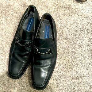 Gray dress shoes